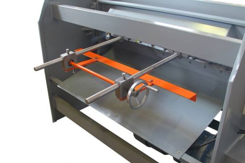 Гильотина электромеханическая METAL MASTER ETG 2530E, артикул 00000019165 изображение