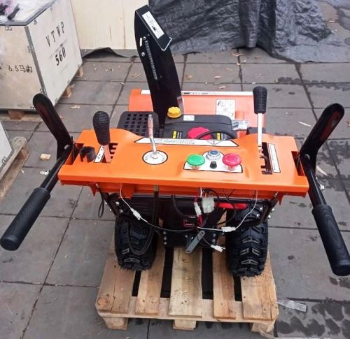 Снегоуборщик бензиновый с электростартером TOR WT-1020, двигатель LONCIN, артикул 1024410 изображение