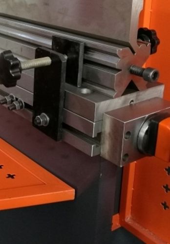Пресс вертикальный листогибочный METAL MASTER серии HPJ 2580 с ЧПУ E22, артикул 12761 изображение